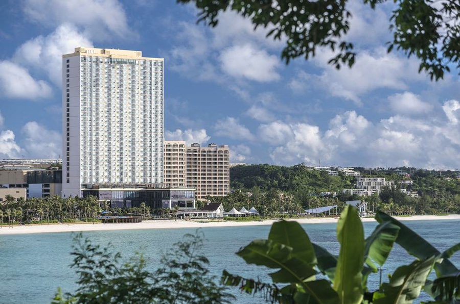 Dusit Thani vs Dusit Beach Guam: Which Should You Choose